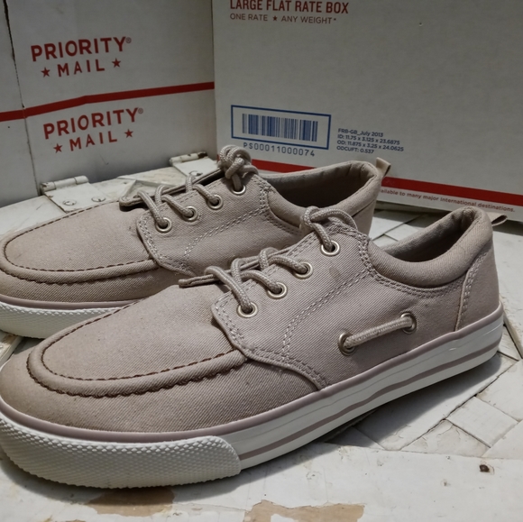 👟👟OLD NAVY CANVAS BOAT SHOES 🎁NEW!!!,SIZE 5,GIVE A FABULOUS GIFT. - Picture 12 of 12